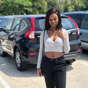 Meet your Posher, Mayowa